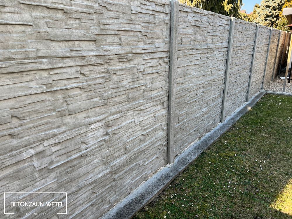 Sichtschutz Zaun in modernem Design